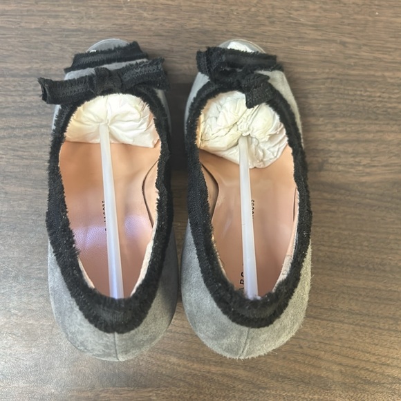 Marc by Marc Jacobs Suede Grey Heels - Picture 2 of 6